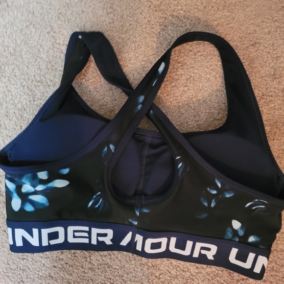 Under Armour Sports Bra - Picture 2 of 3